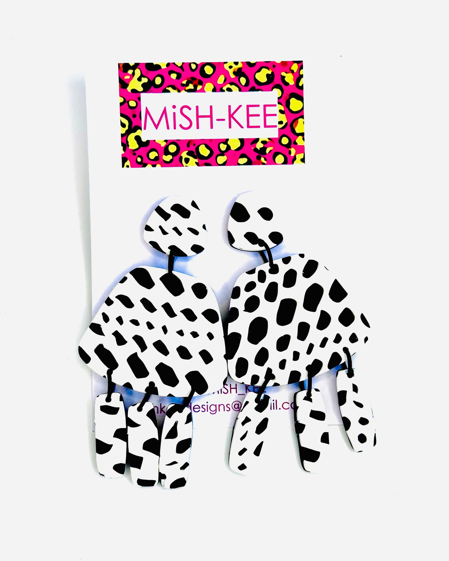 Maximalist Yayoi Infinity Inspired earrings - White with black dots