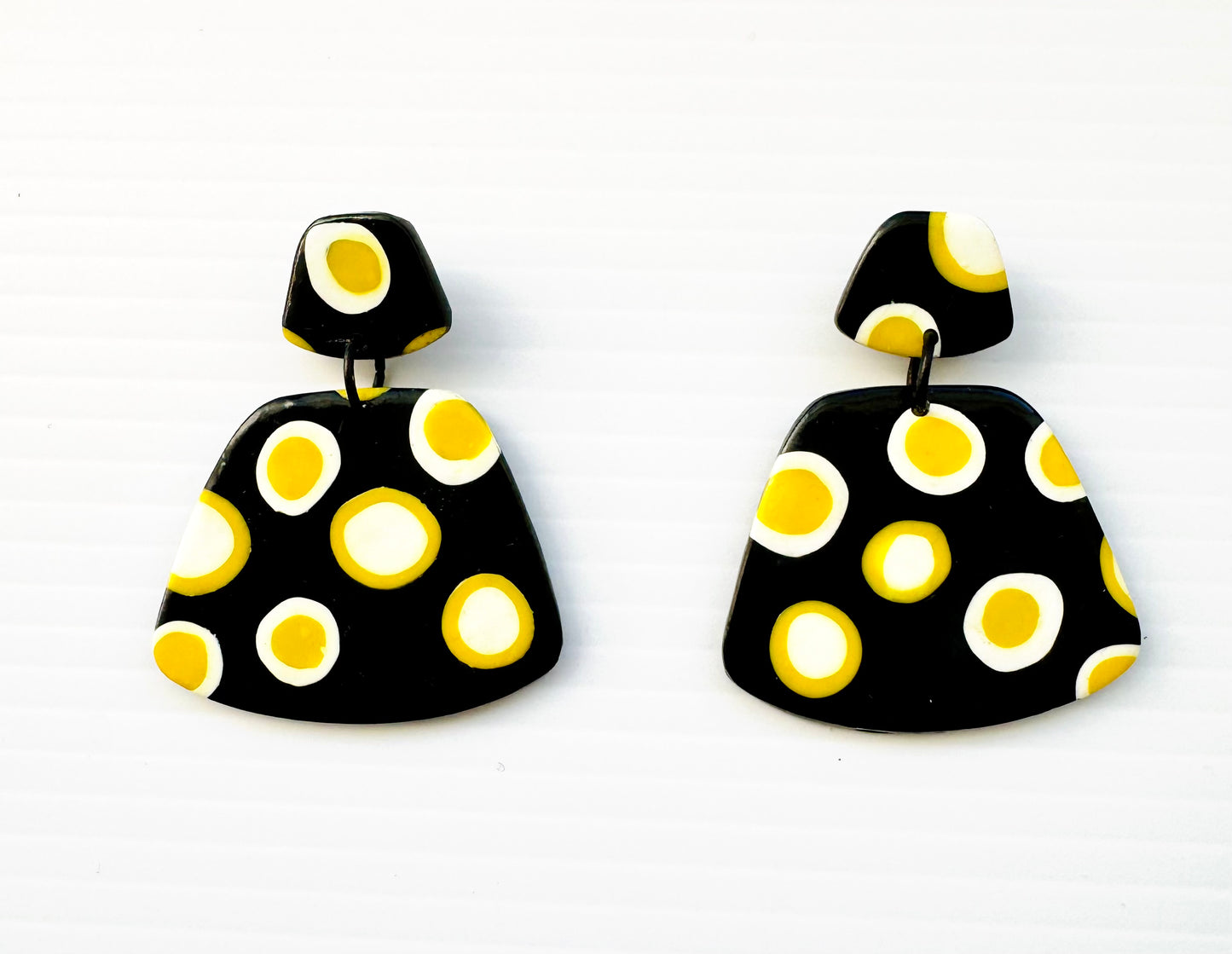 Abstract Dots Earrings - Black