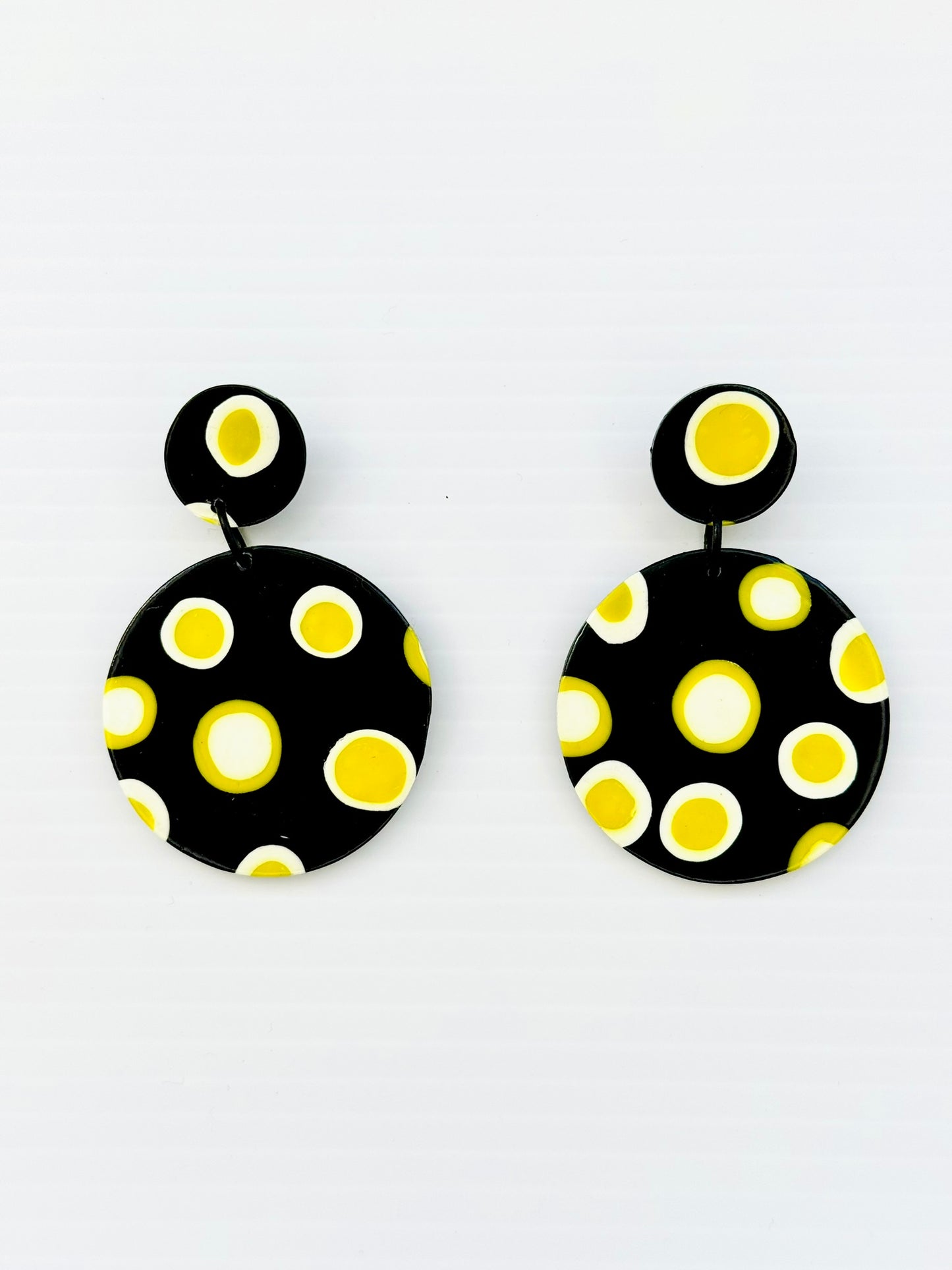 Abstract Dots Circle Earrings - Black