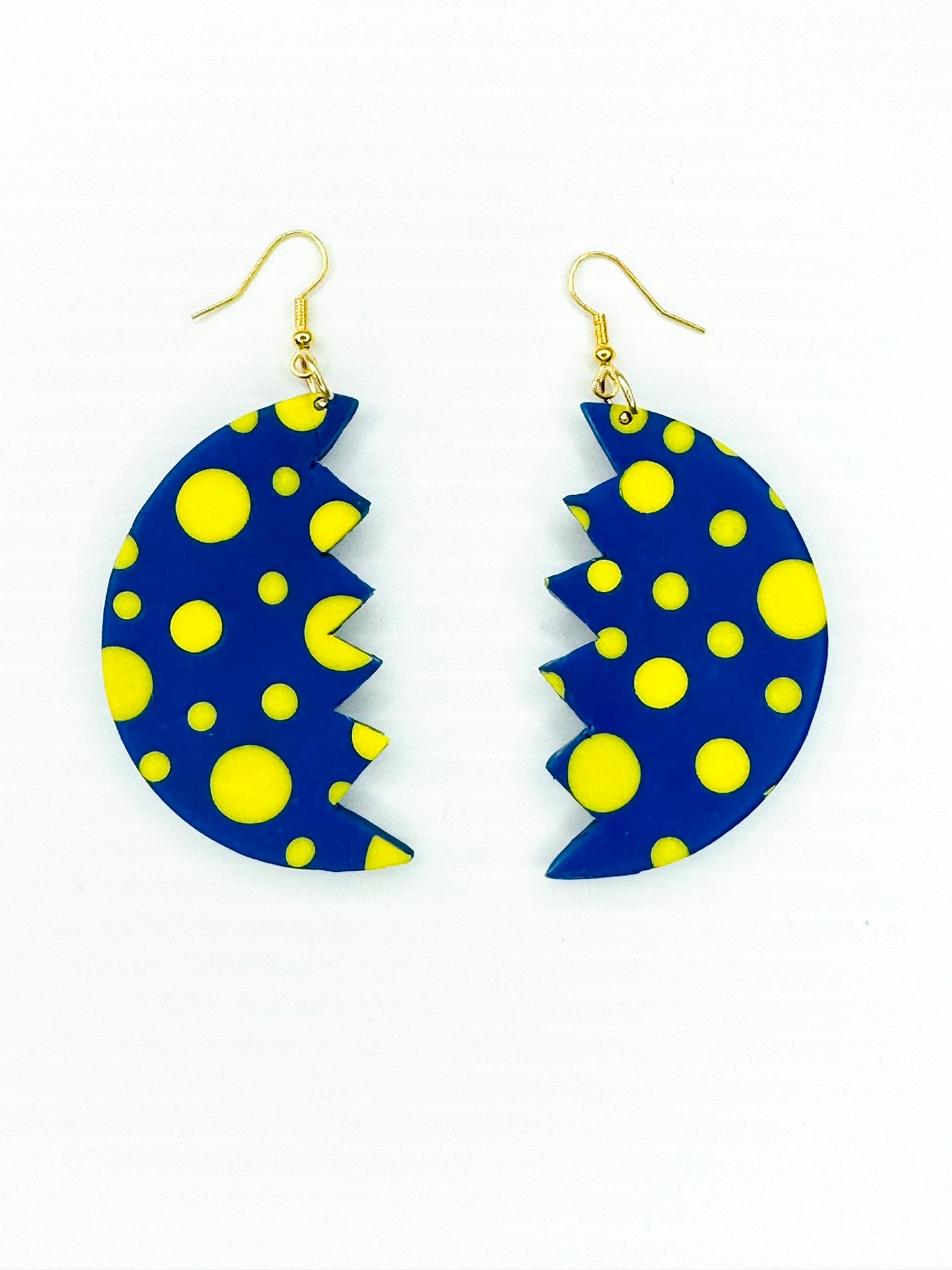 Maximalist Yayoi Infinity Inspired Zig Zag Earrings - Blue and Yellow Dots