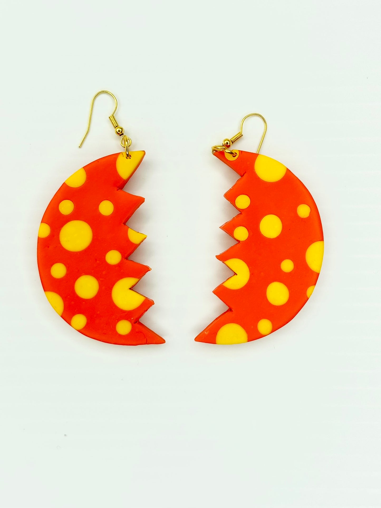 Maximalist Yayoi Infinity Inspired Zig Zag earrings - Orange and Yellow Dots