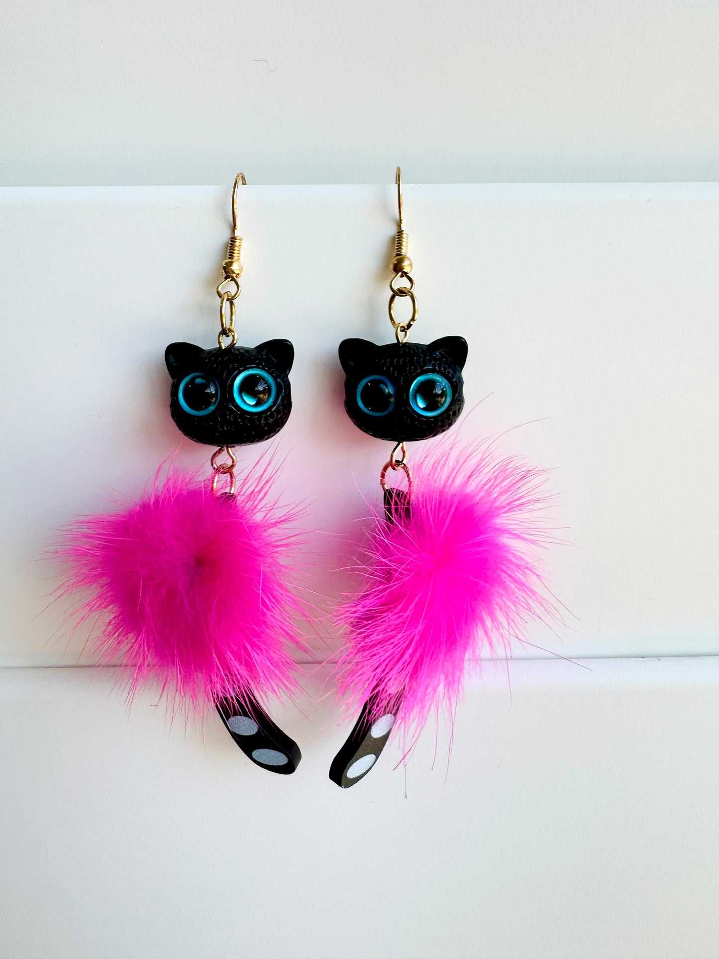 Cute Kitsch Pink Fluffy cat earrings